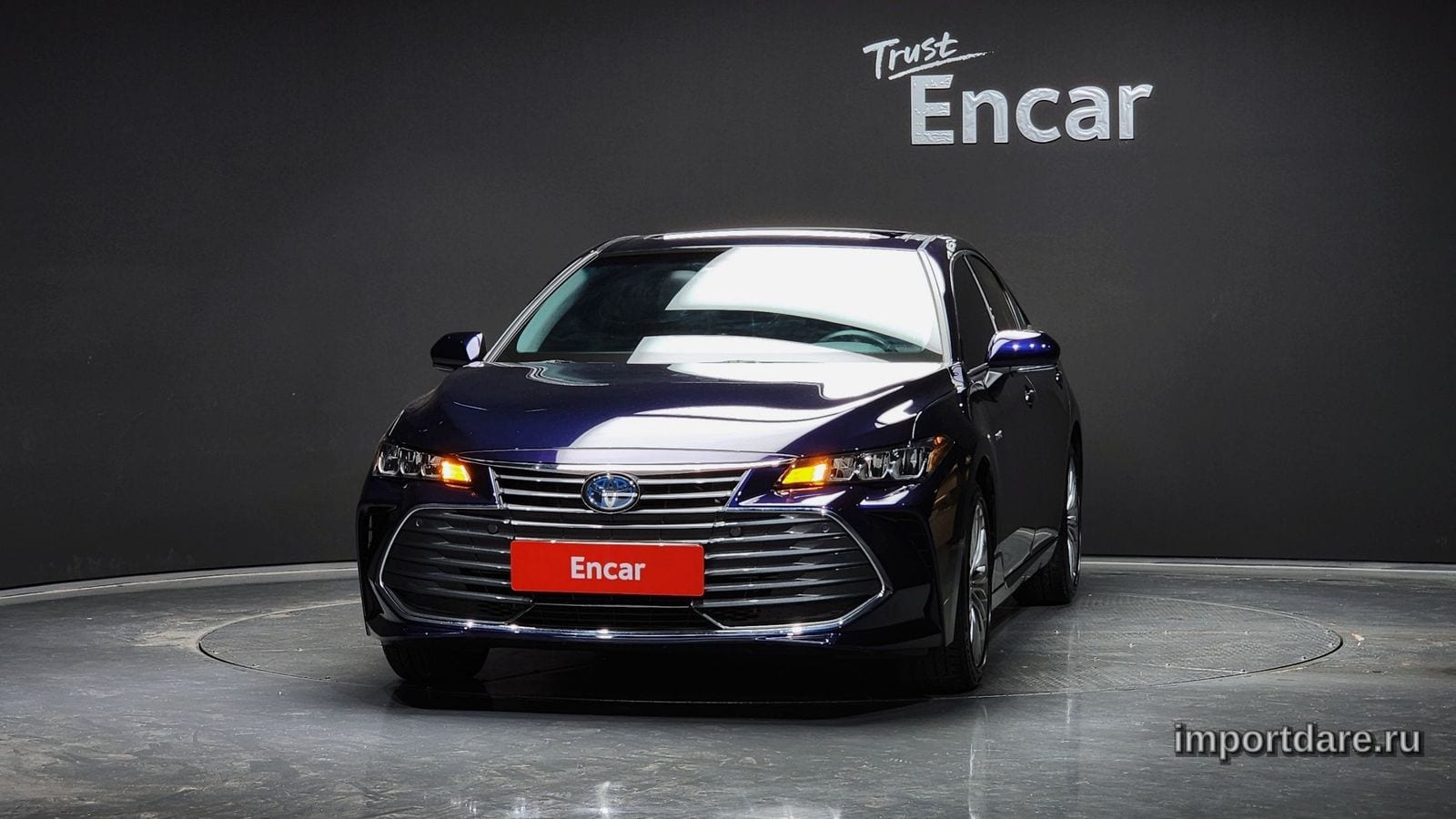Toyota Avalon сбоку