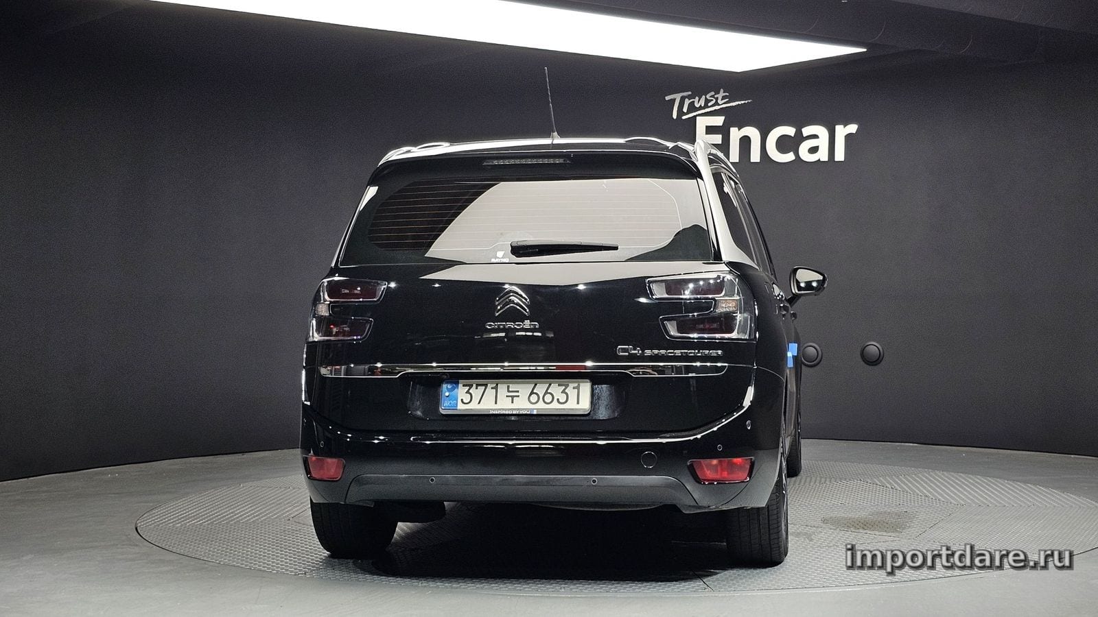 Citroen C4 Spacetourer Grand интерьер