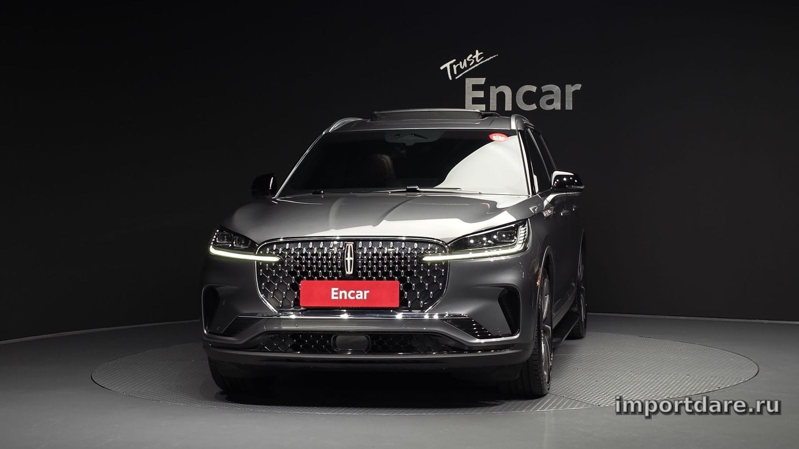 Lincoln Aviator сбоку