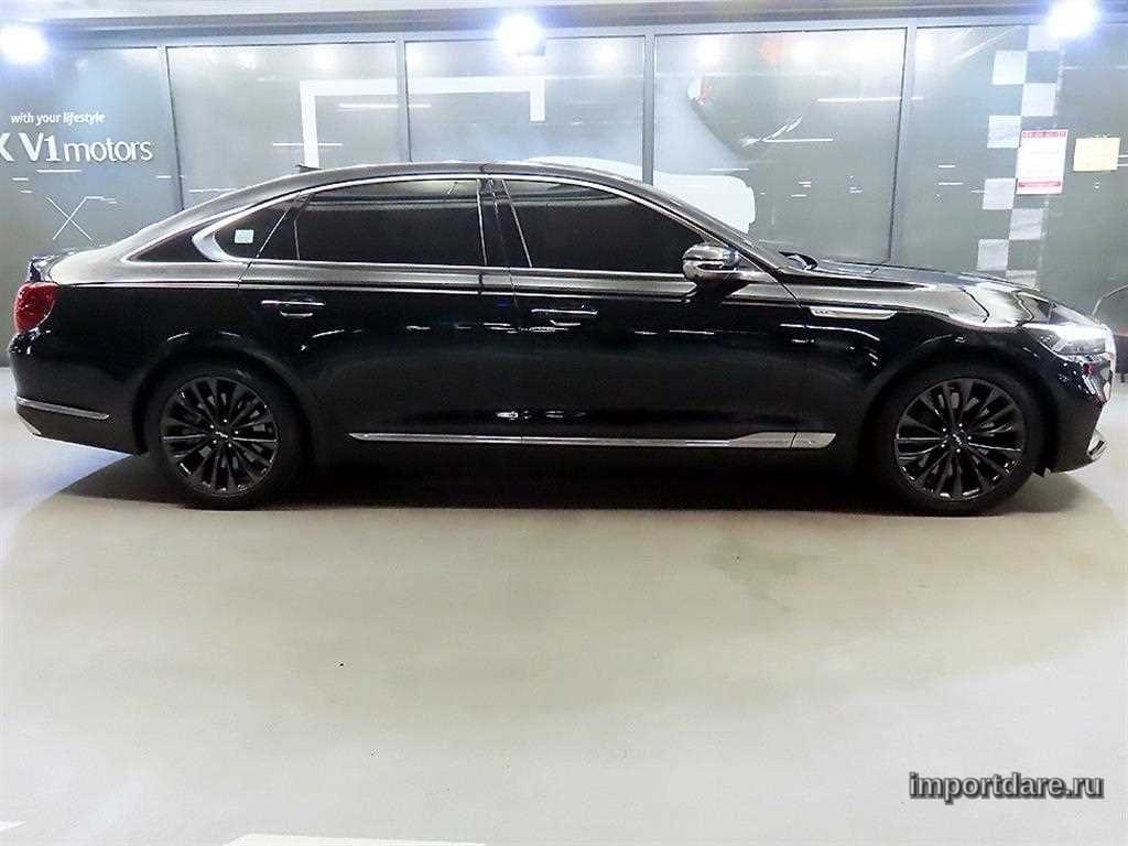 Kia K9 сбоку