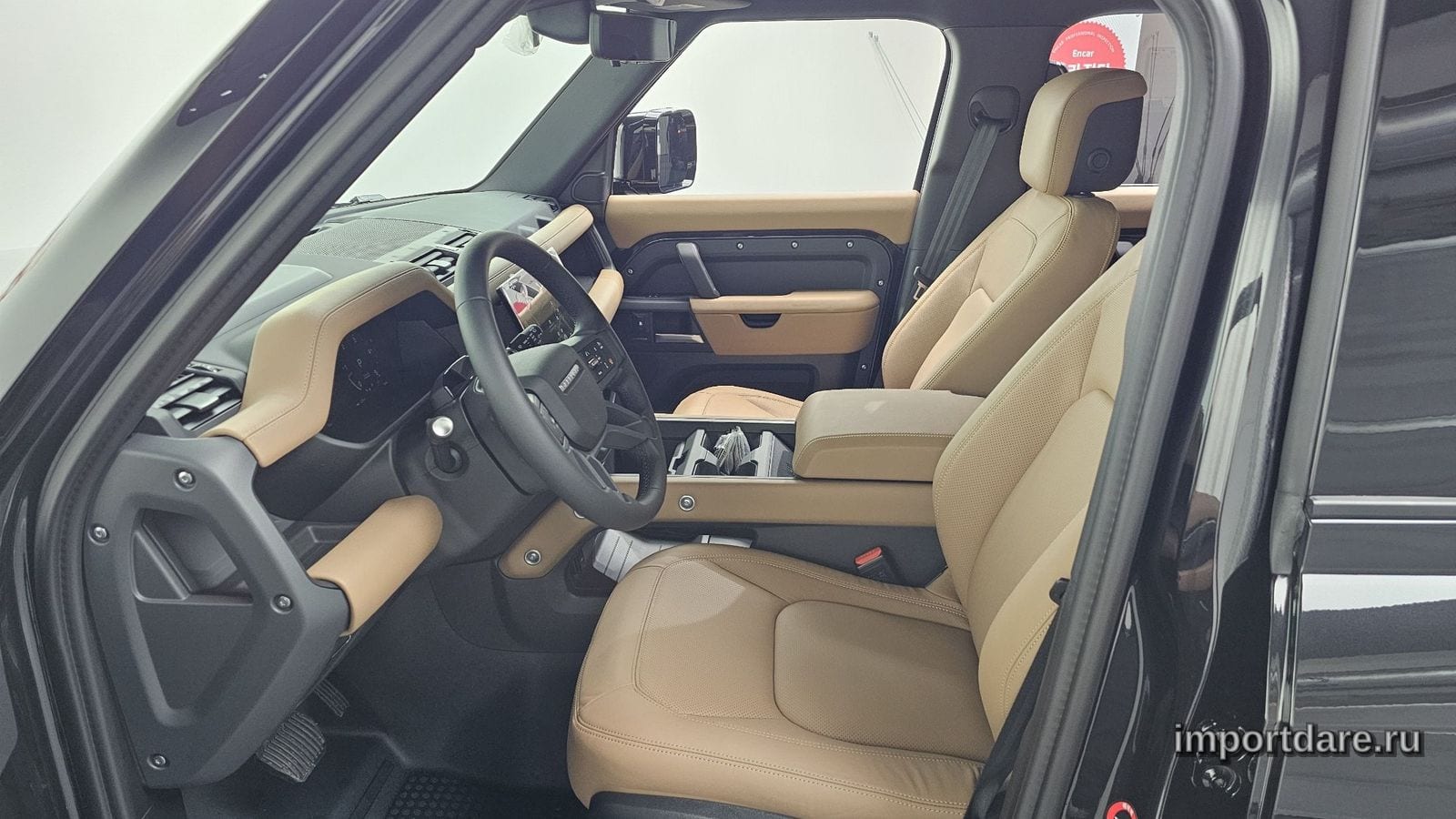 Land Rover Defender сбоку