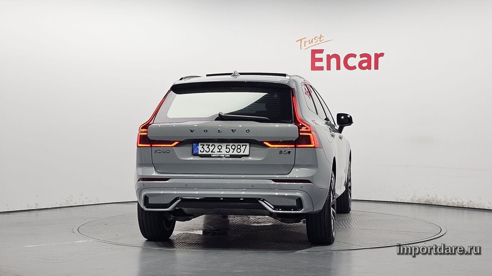 Volvo Xc60 сзади