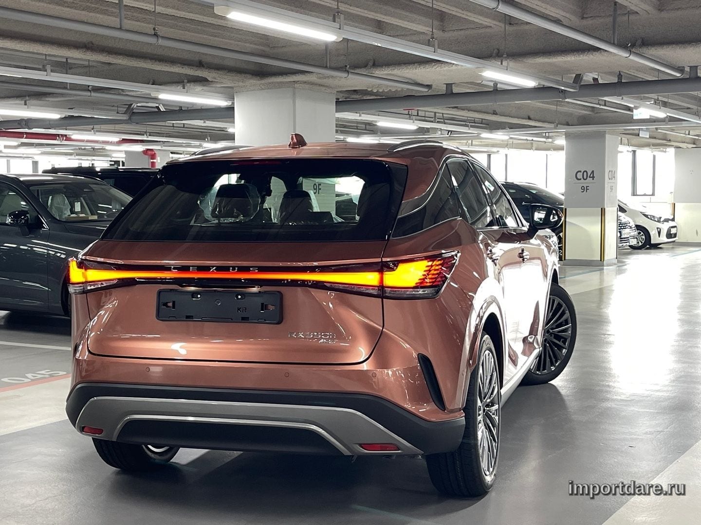 Lexus Rx350h сзади