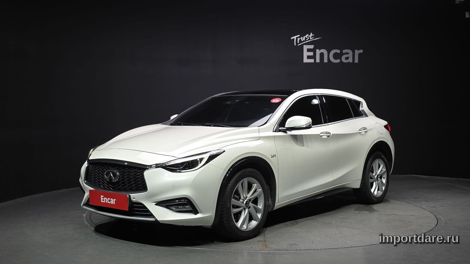 Infiniti Q30 2019