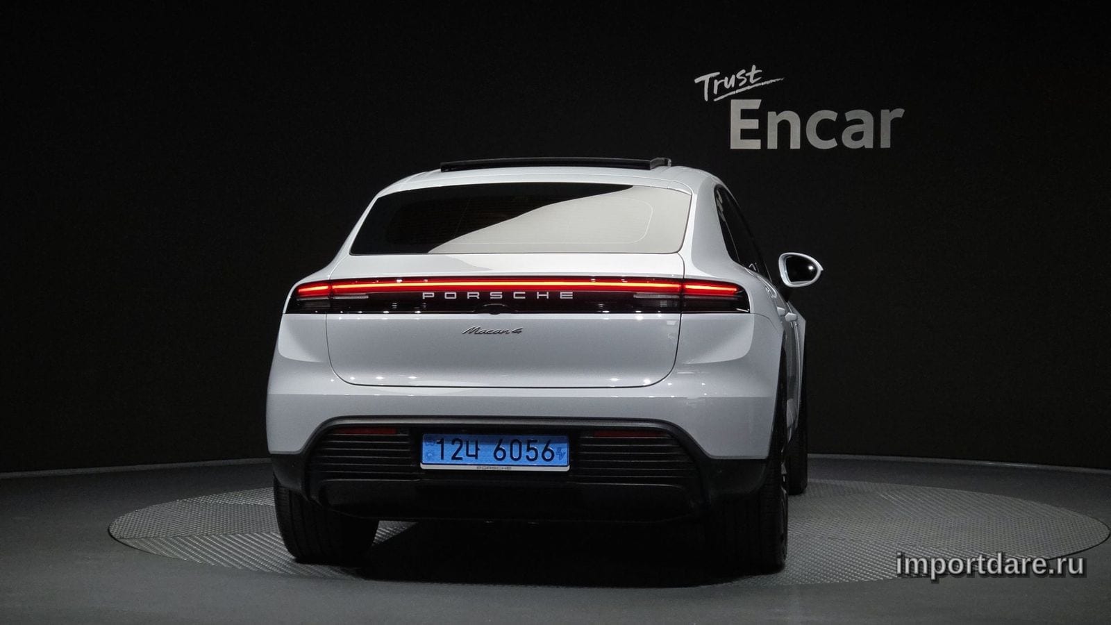 Porsche Macan EV интерьер