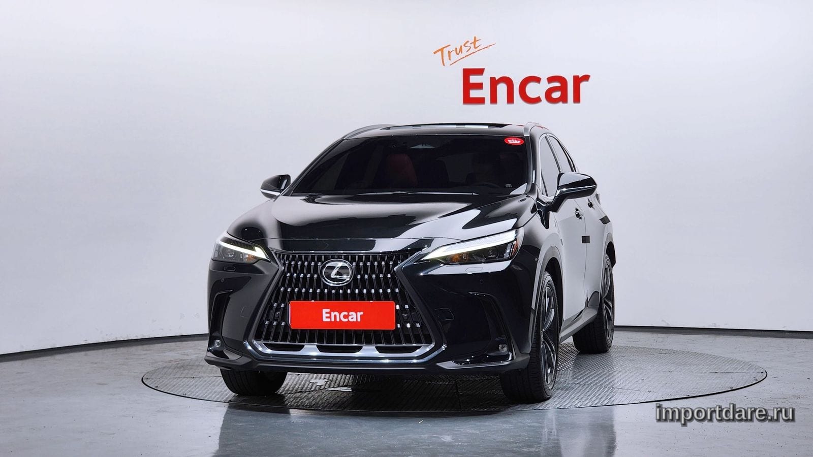 Lexus Nx350h сбоку