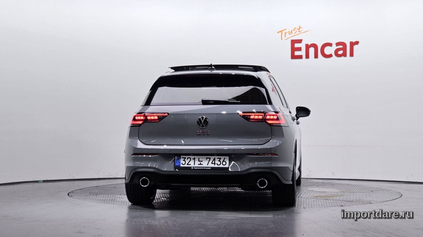 Volkswagen Golf сзади