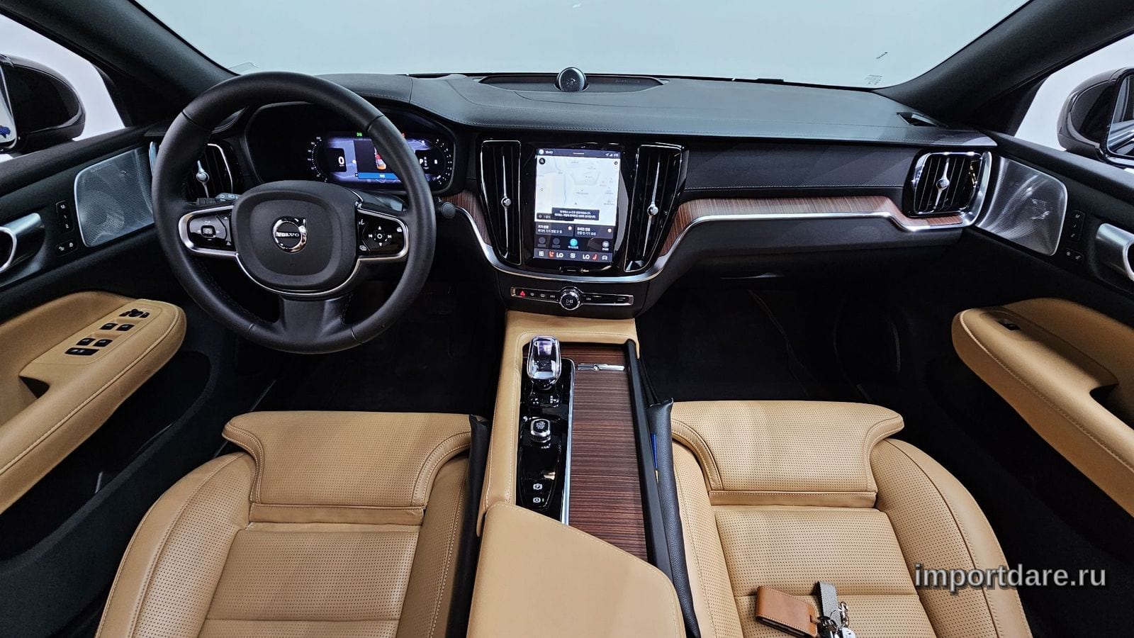Volvo S60 сзади