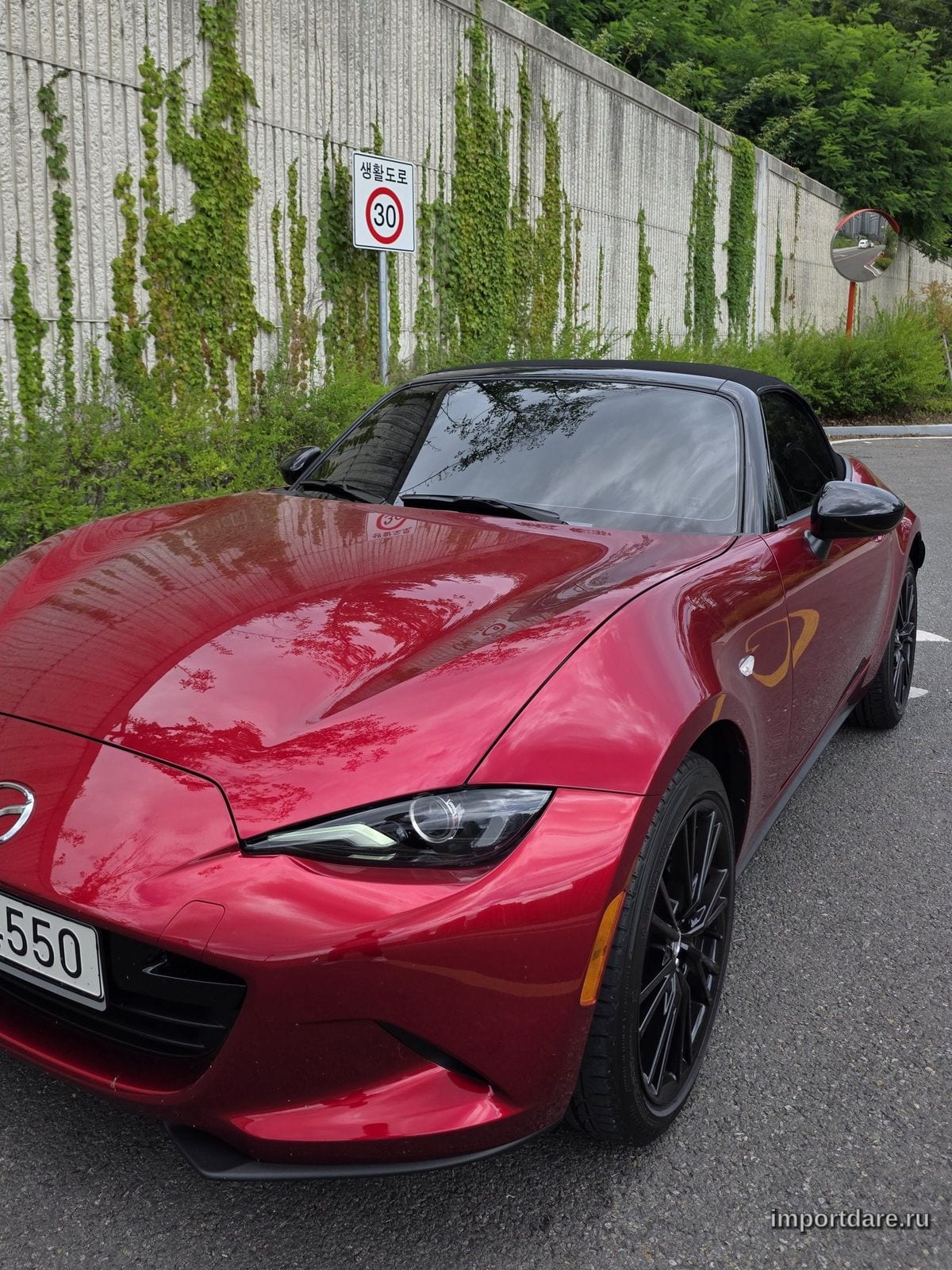 Mazda Mx-5 сбоку