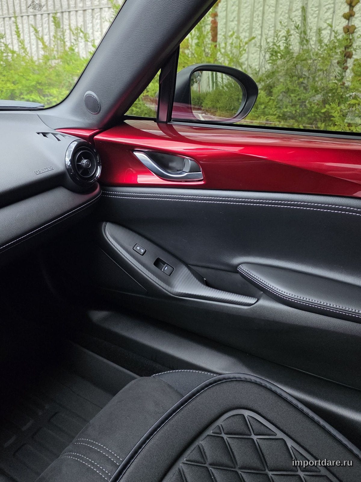 Mazda Mx-5 сзади