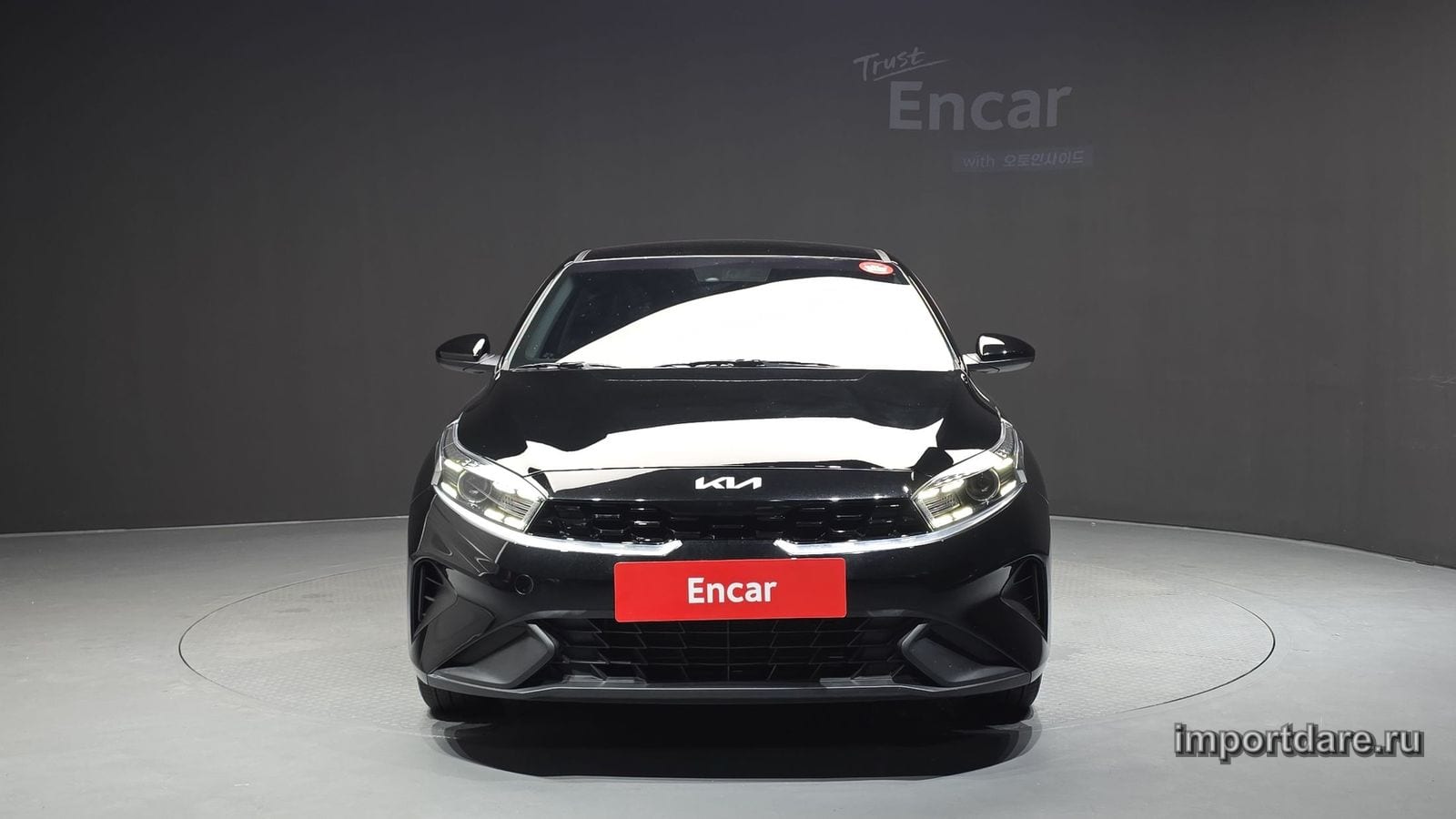 Kia K3 сбоку