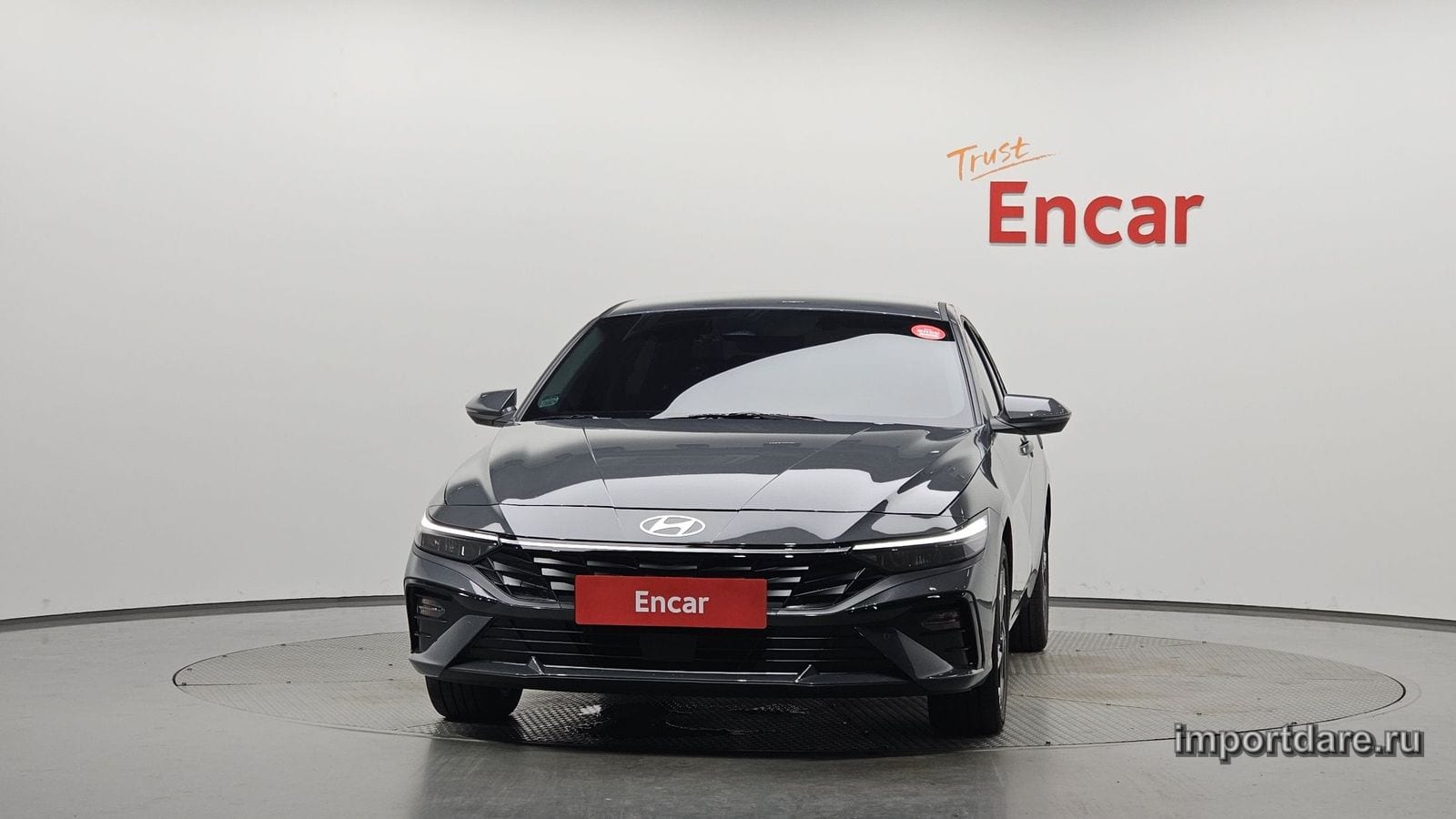 Hyundai Avante Hybrid сбоку