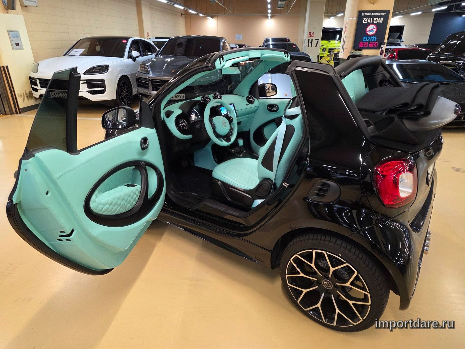 Smart Fortwo Cabrio сзади