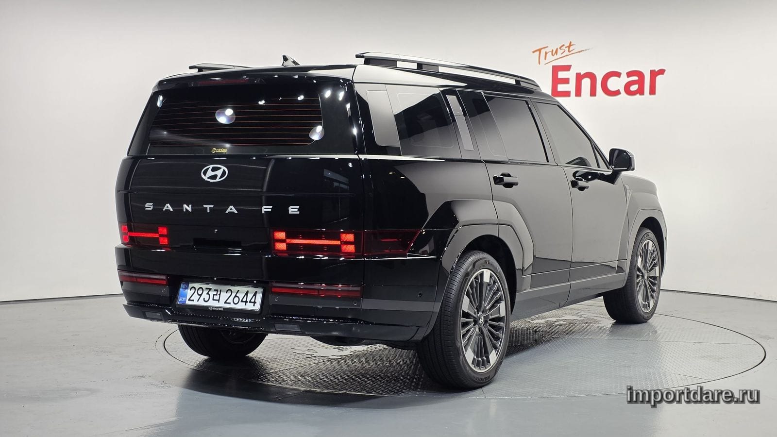 Hyundai Santa Fe сбоку
