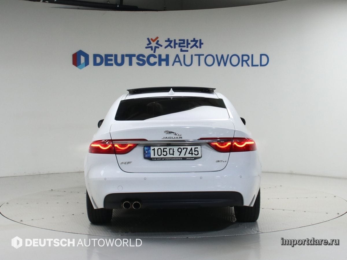 Jaguar Xf интерьер