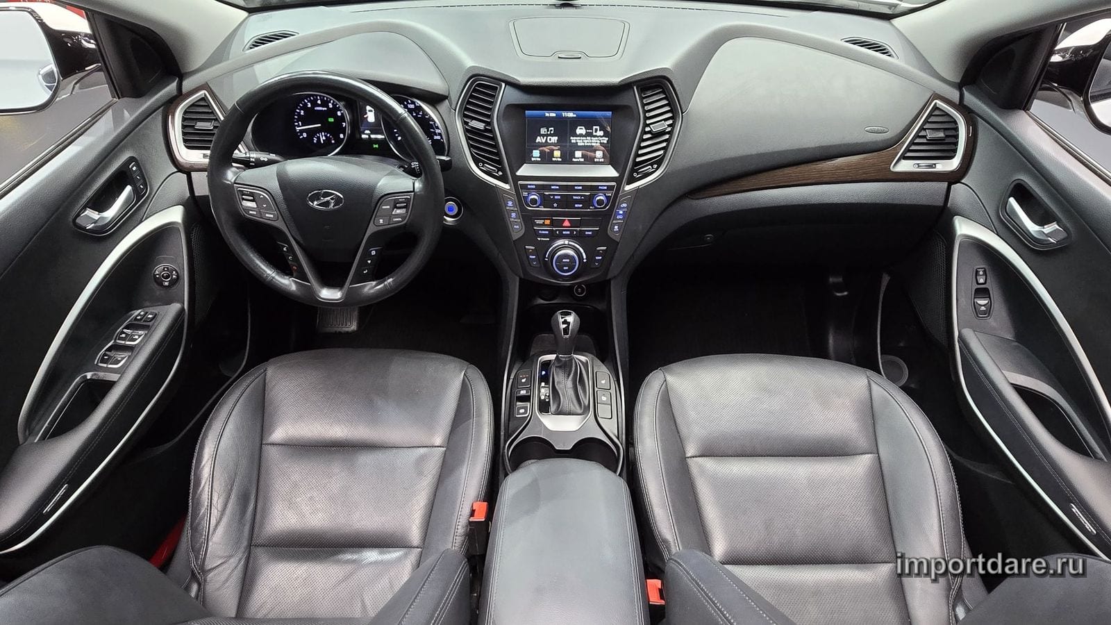 Hyundai Maxcruz сзади