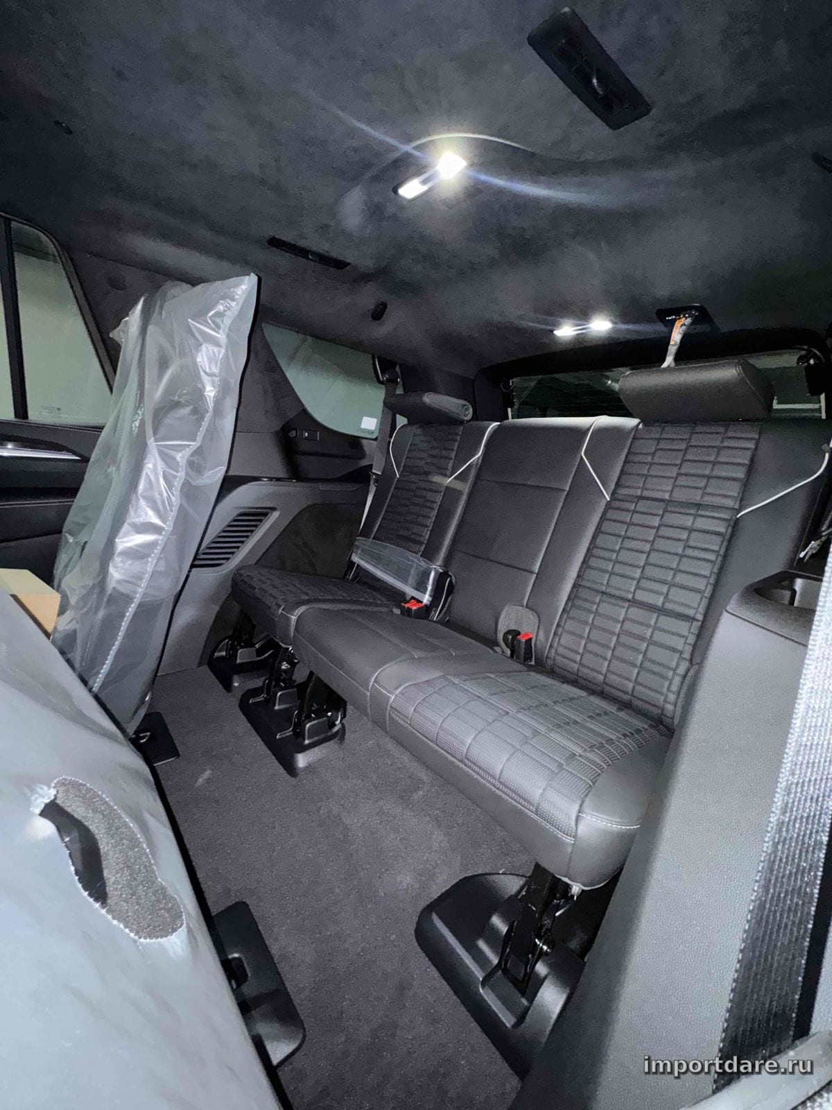 Cadillac Escalade сзади