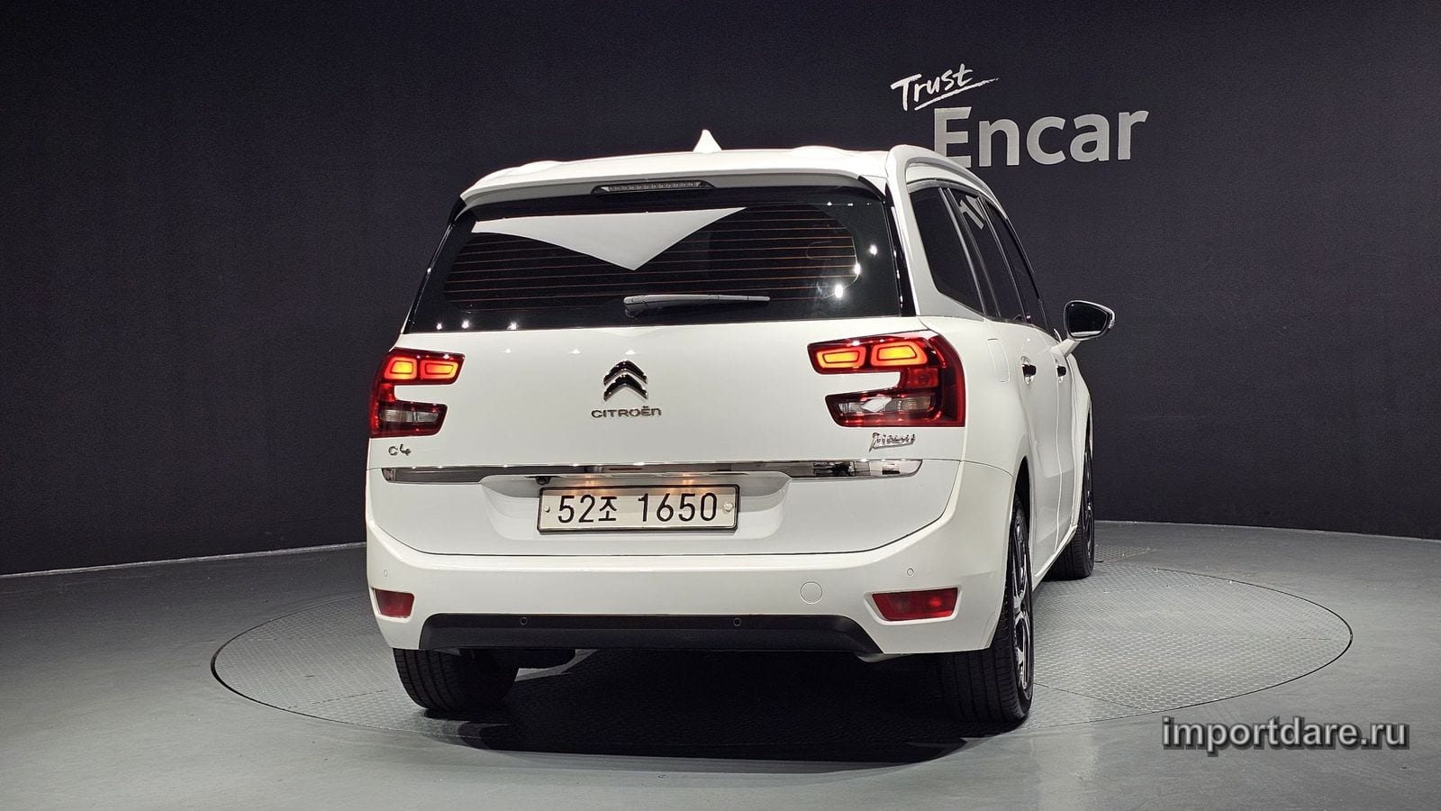 Citroen C4 Picasso Grand интерьер