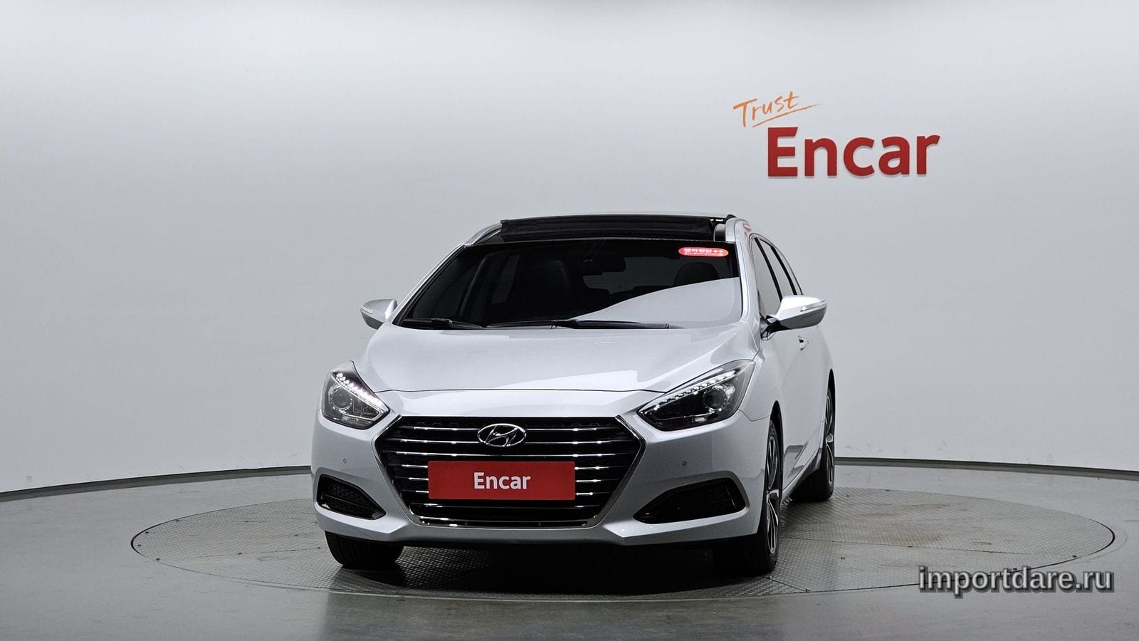 Hyundai I40 сбоку