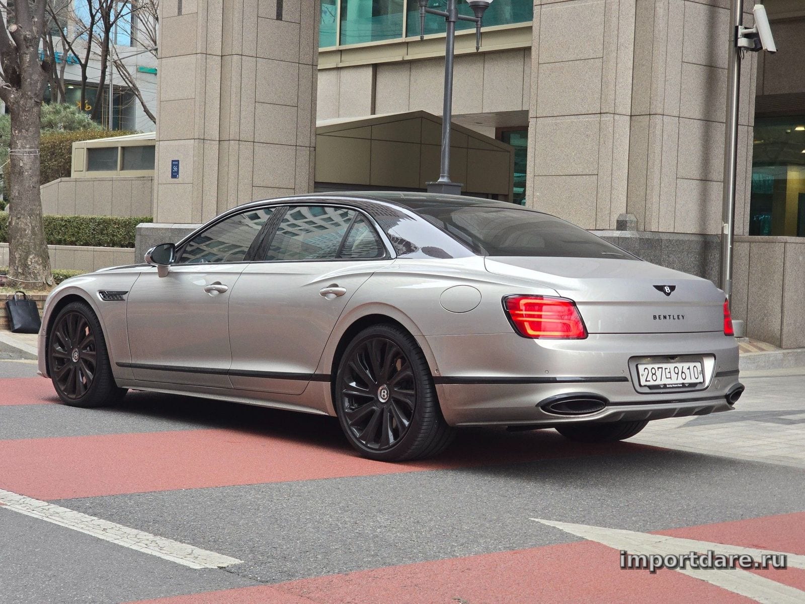 Bentley Flying Spur интерьер