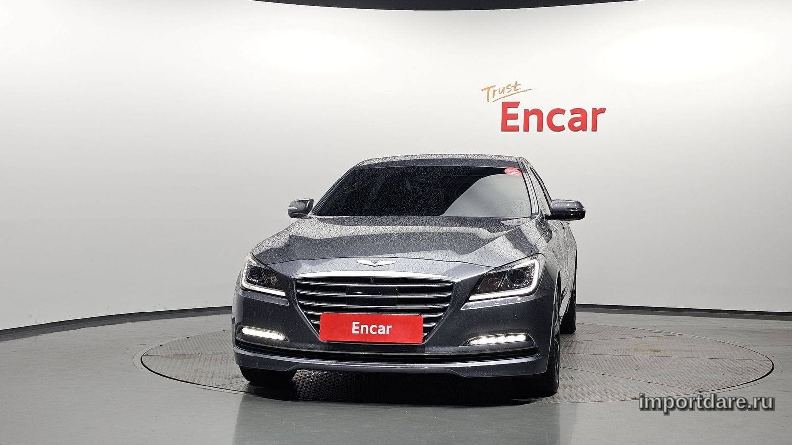 Hyundai Genesis Dh сбоку