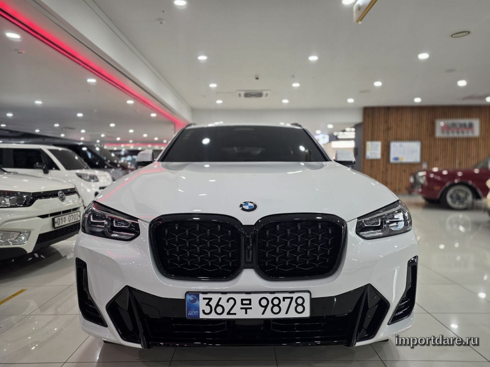 BMW X4 спереди