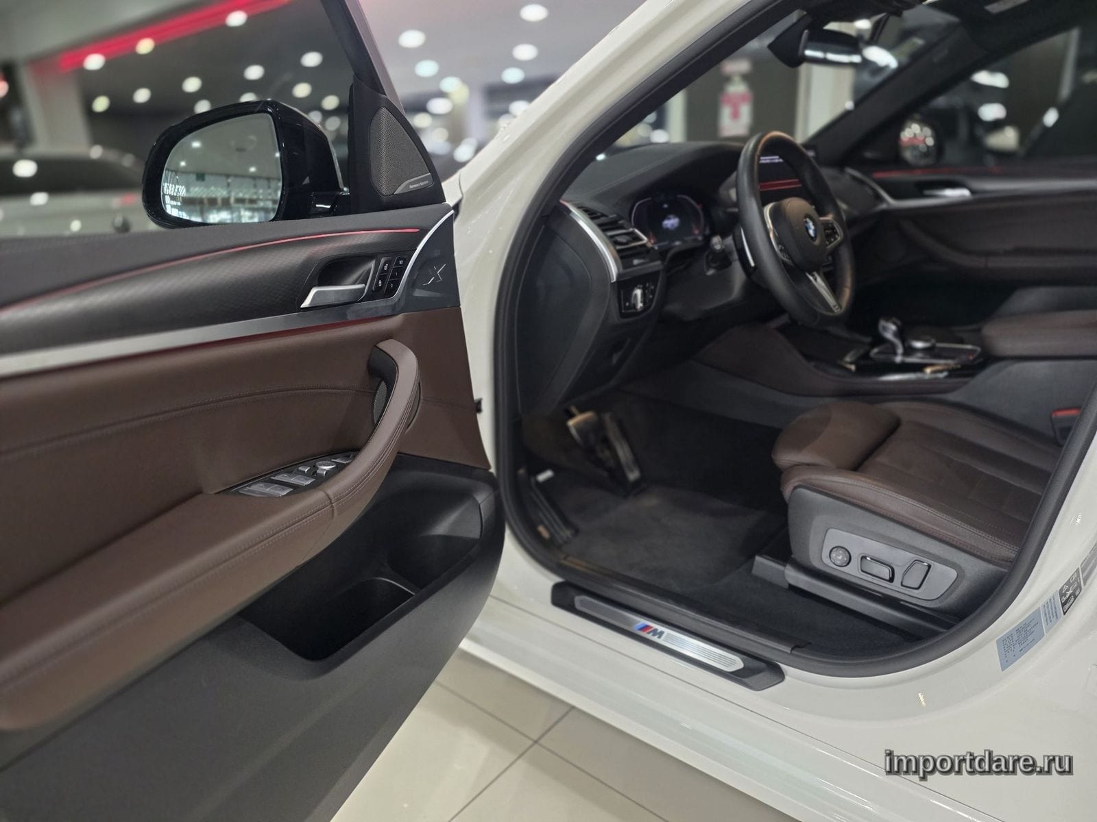 BMW X4 сзади