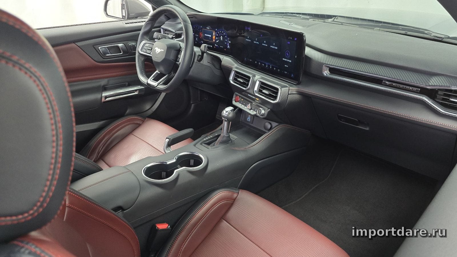 Ford Mustang сзади