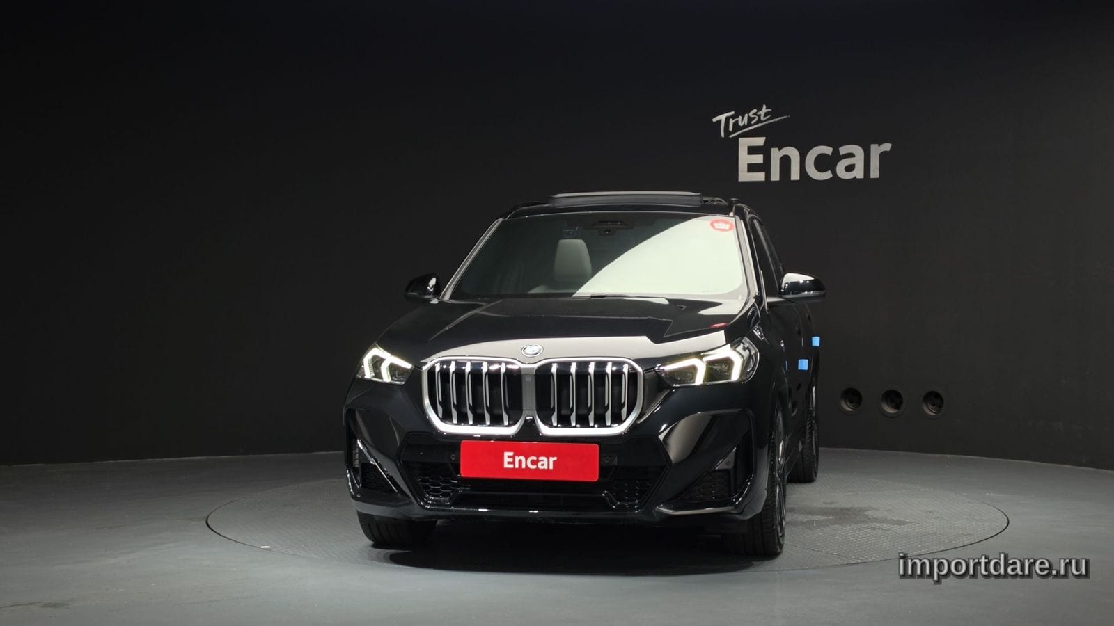BMW X1 сбоку
