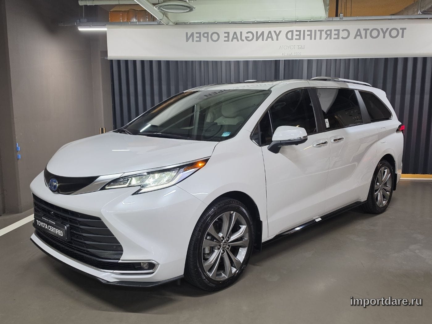 Toyota Sienna 2025