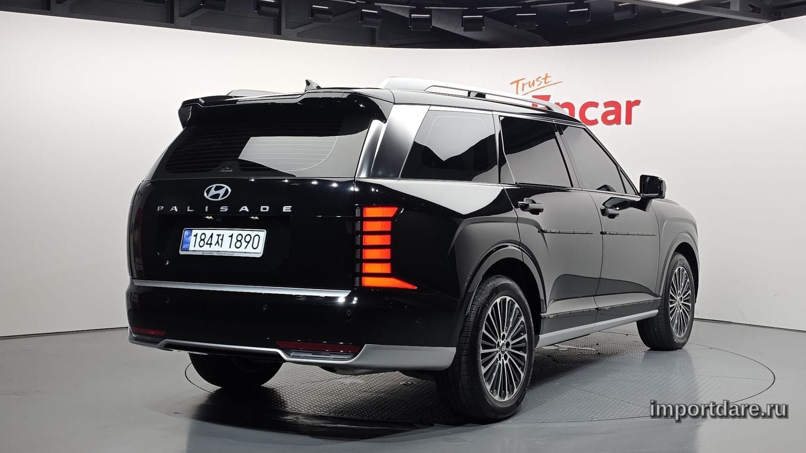 Hyundai Palisade сбоку