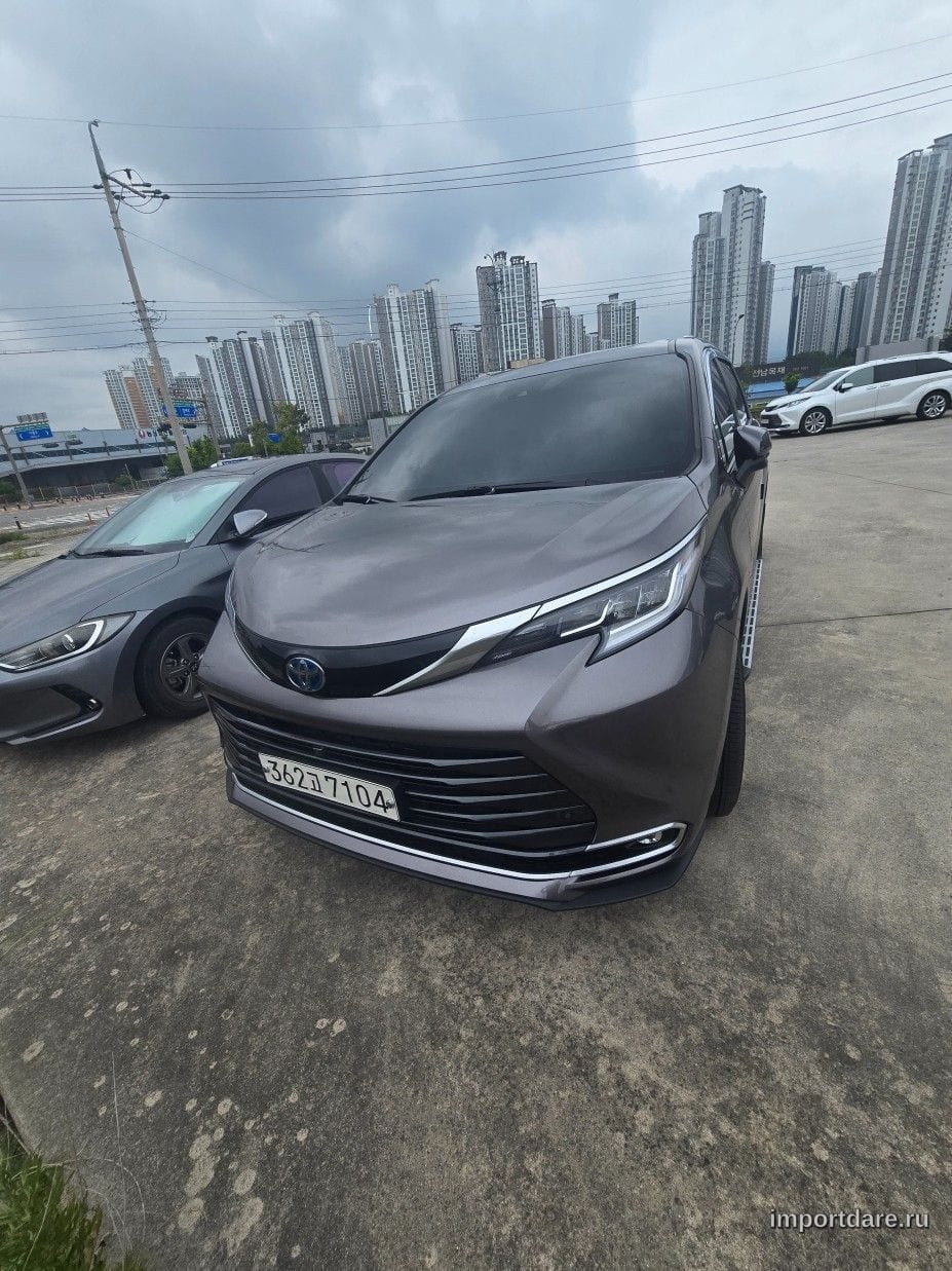 TOYOTA SIENNA 2024 — 50 956 км, Корея — под ключ — фото 1
