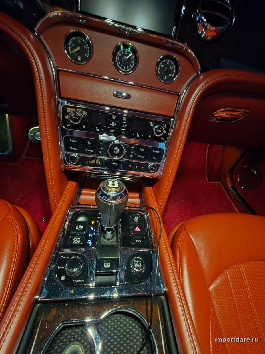 Bentley Mulsanne сзади