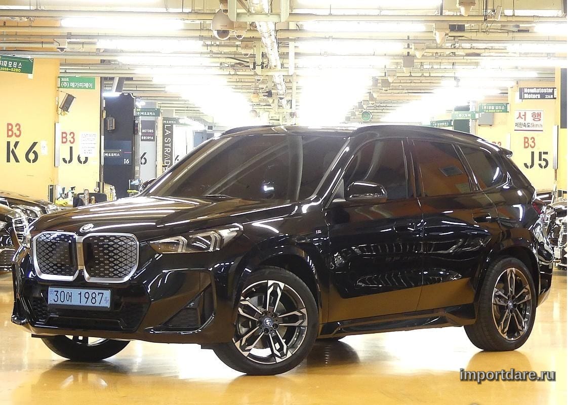 BMW Ix детали