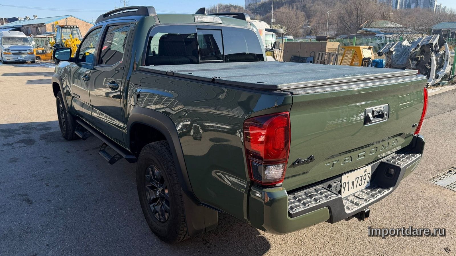 Toyota Tacoma сбоку