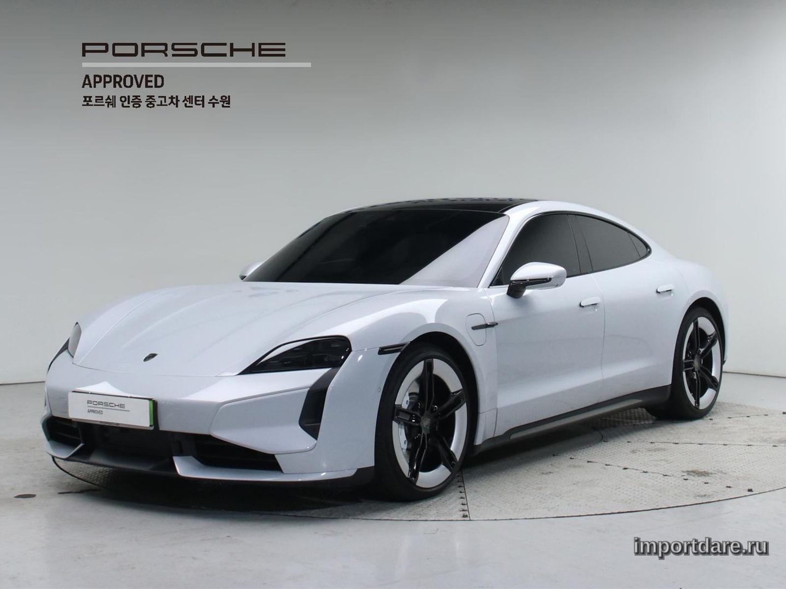 Porsche Taycan 2025