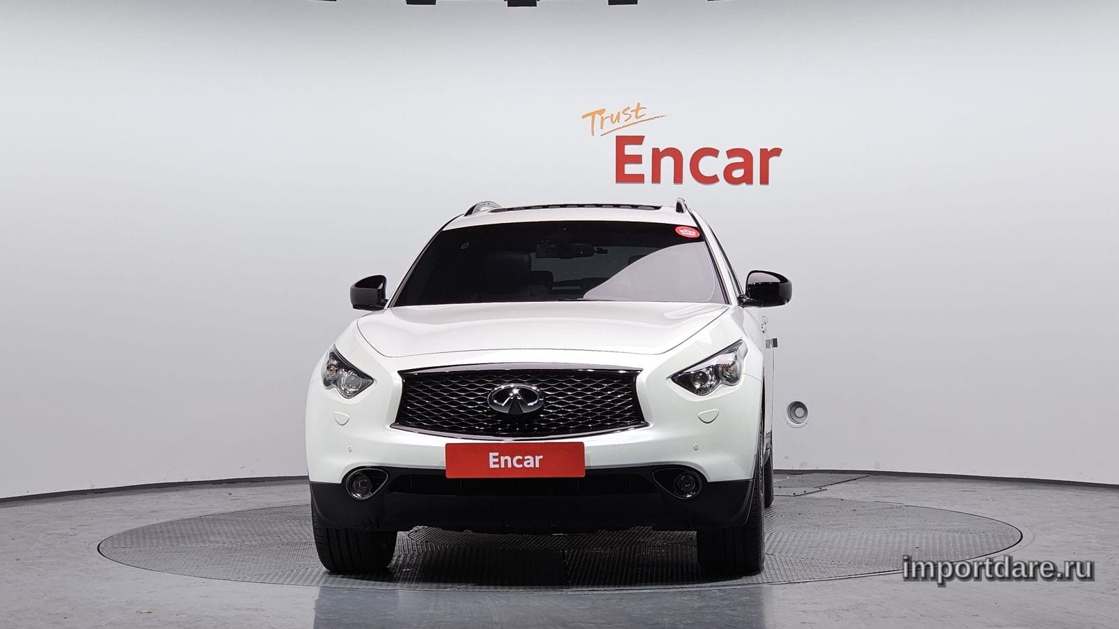 Infiniti Qx70 сбоку