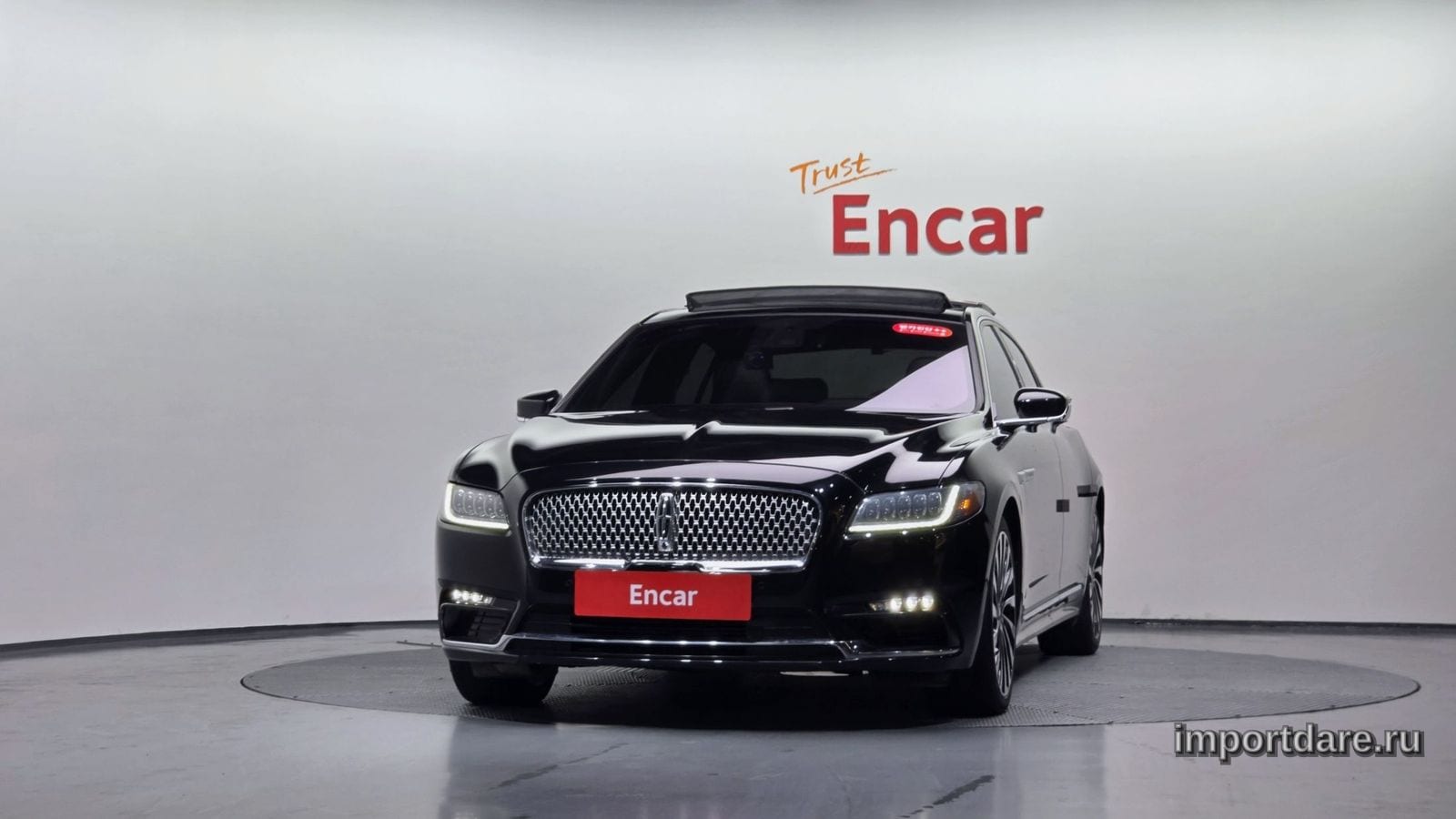 Lincoln Continental сбоку