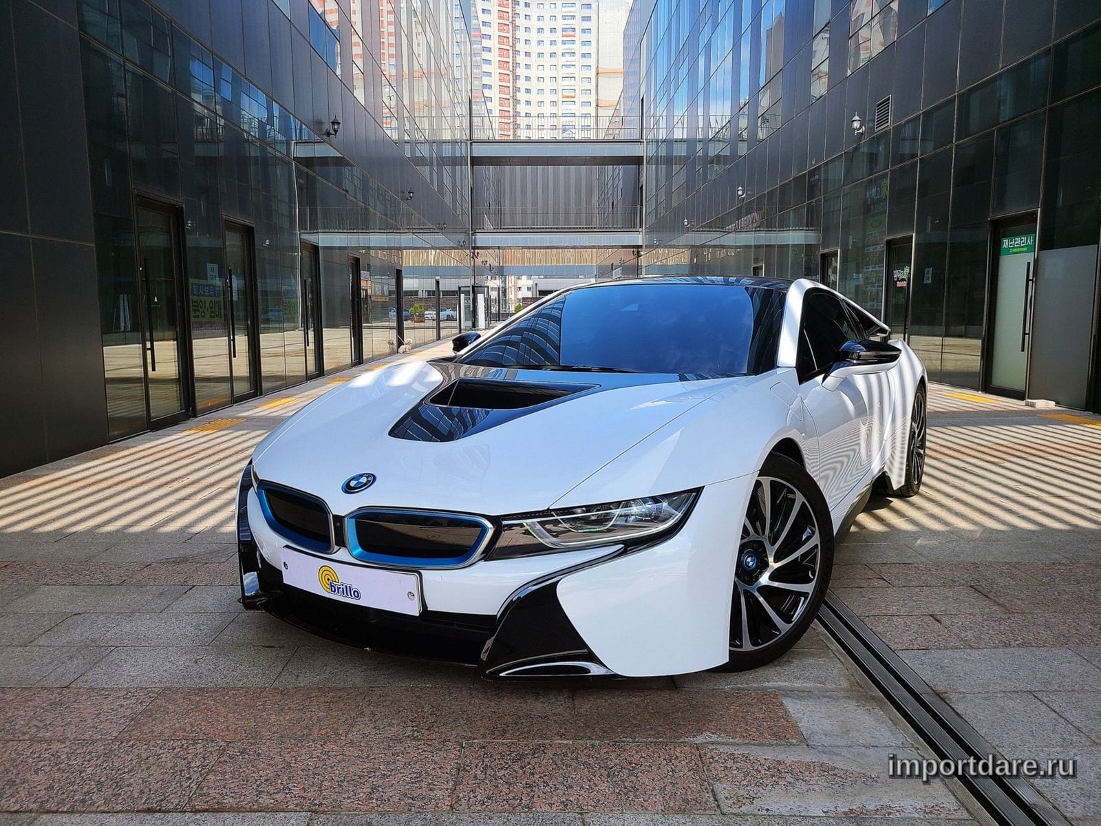 BMW I8 2016