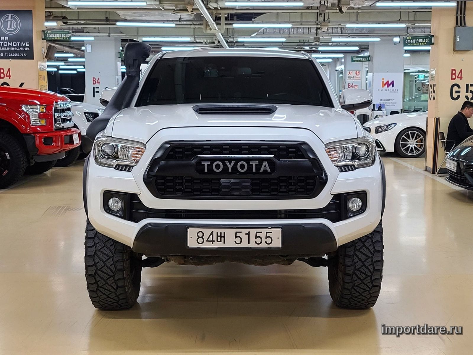 TOYOTA TACOMA 2018 — 99 900 км, Корея — под ключ — фото 2