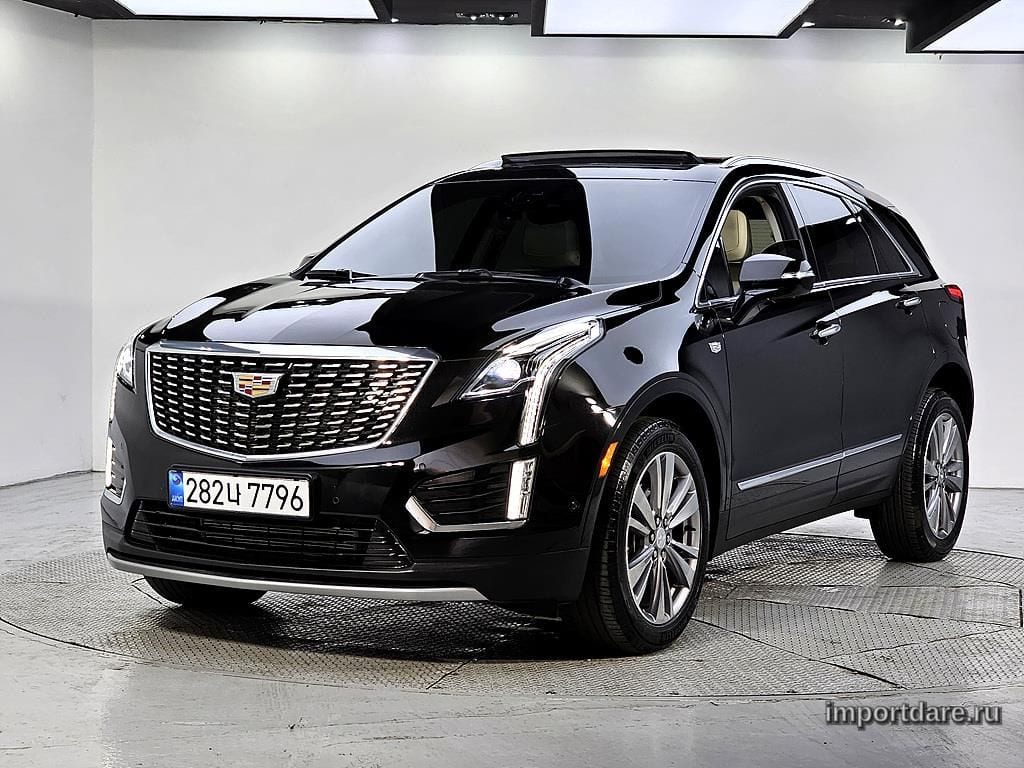 Cadillac Xt5 спереди