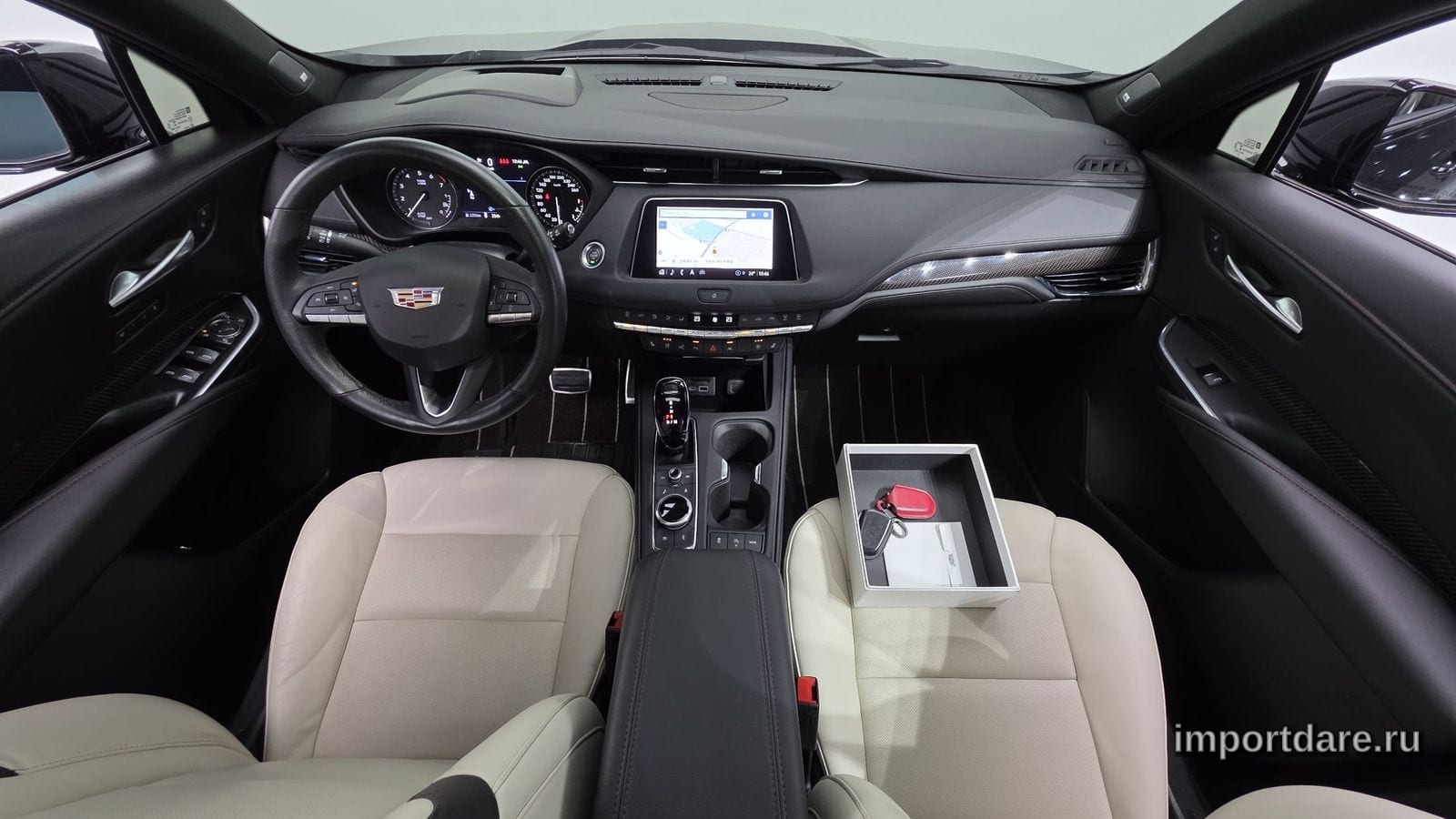 Cadillac Xt4 сзади
