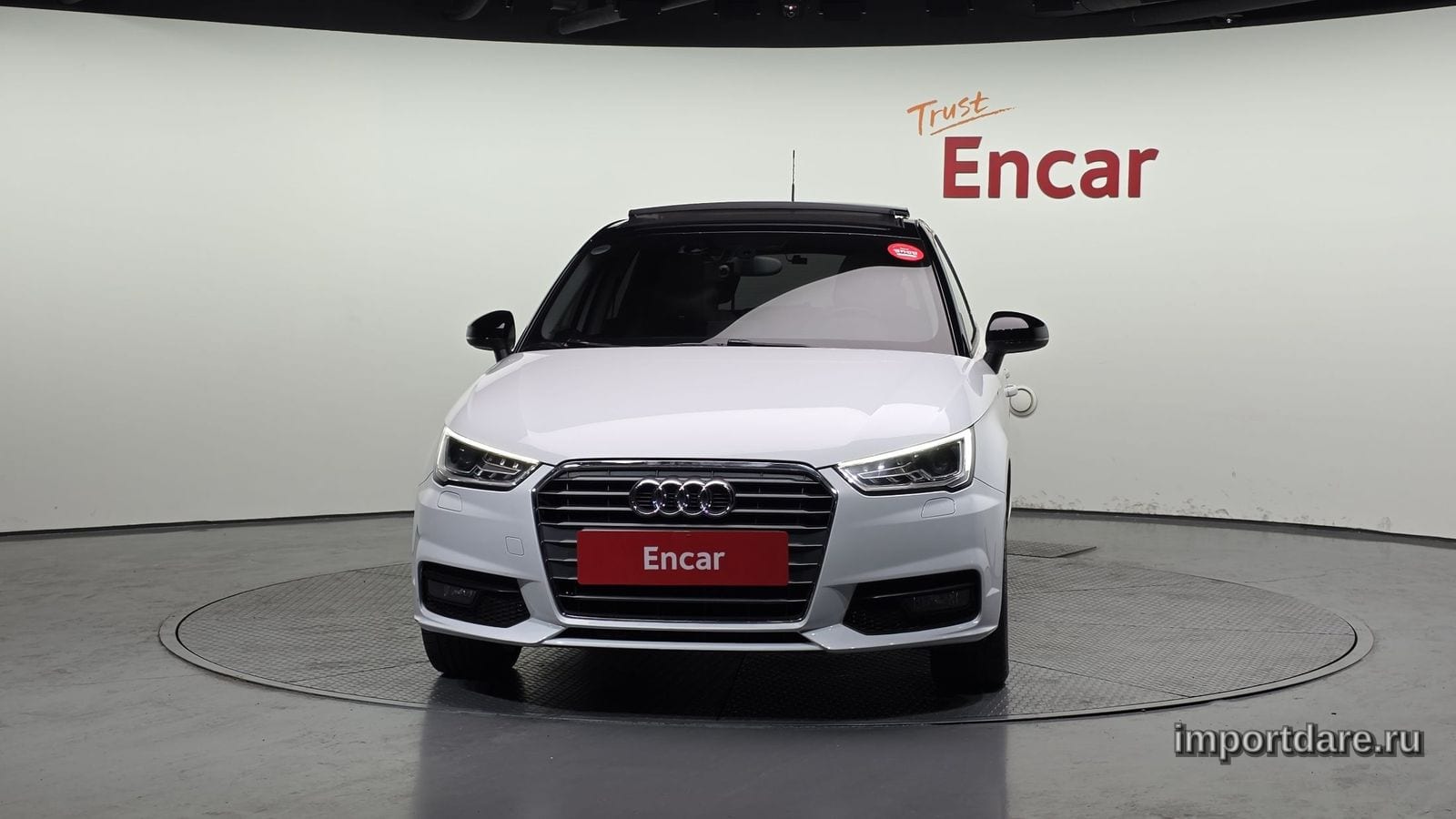 Audi A1 сбоку