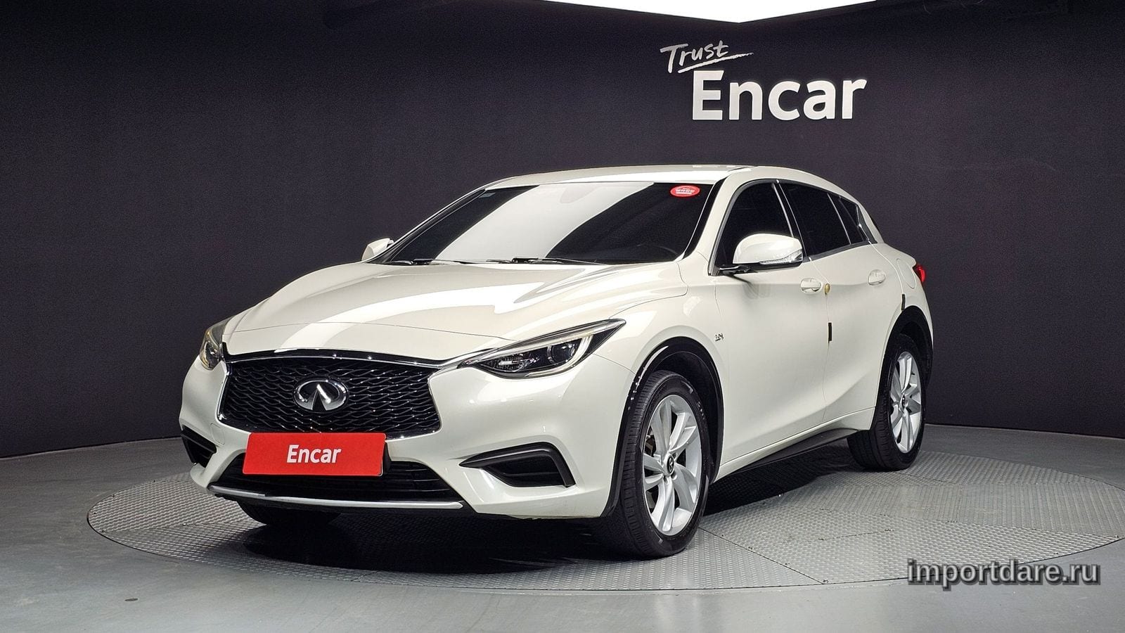Infiniti Q30 2019