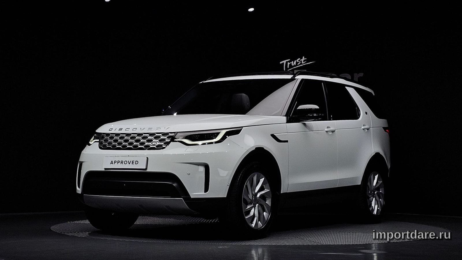 Land Rover Discovery 2025