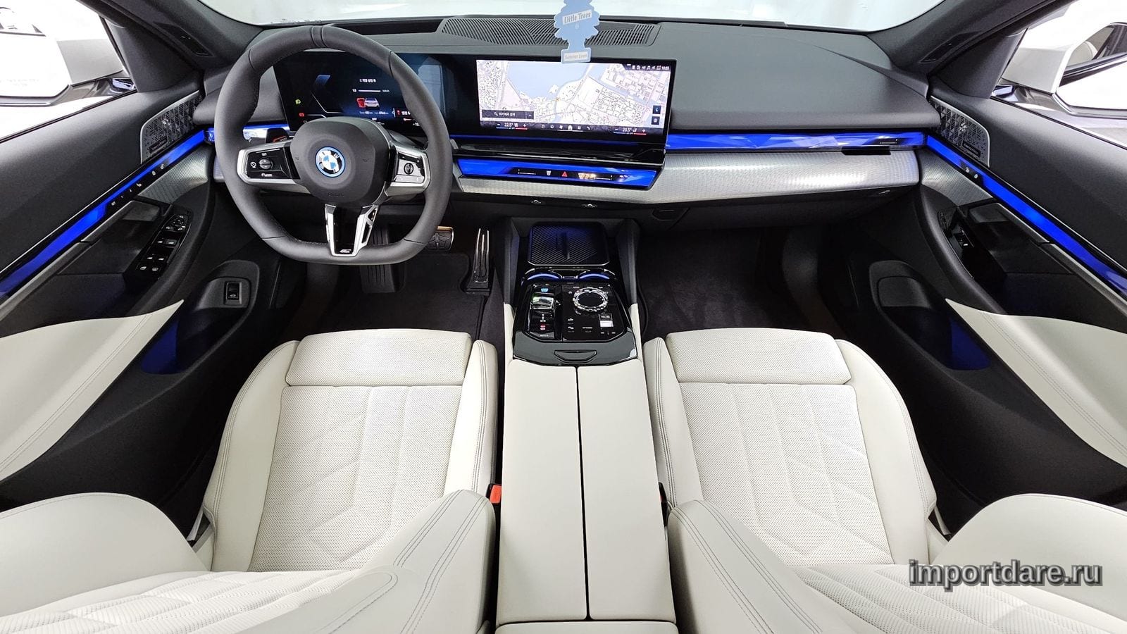 BMW I5 сзади