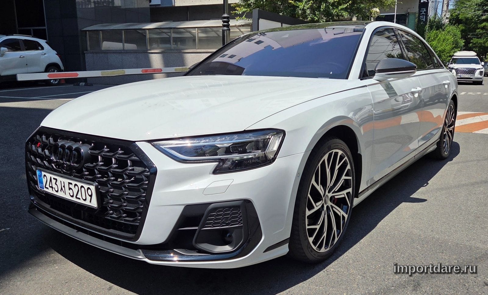 Audi S8 2023