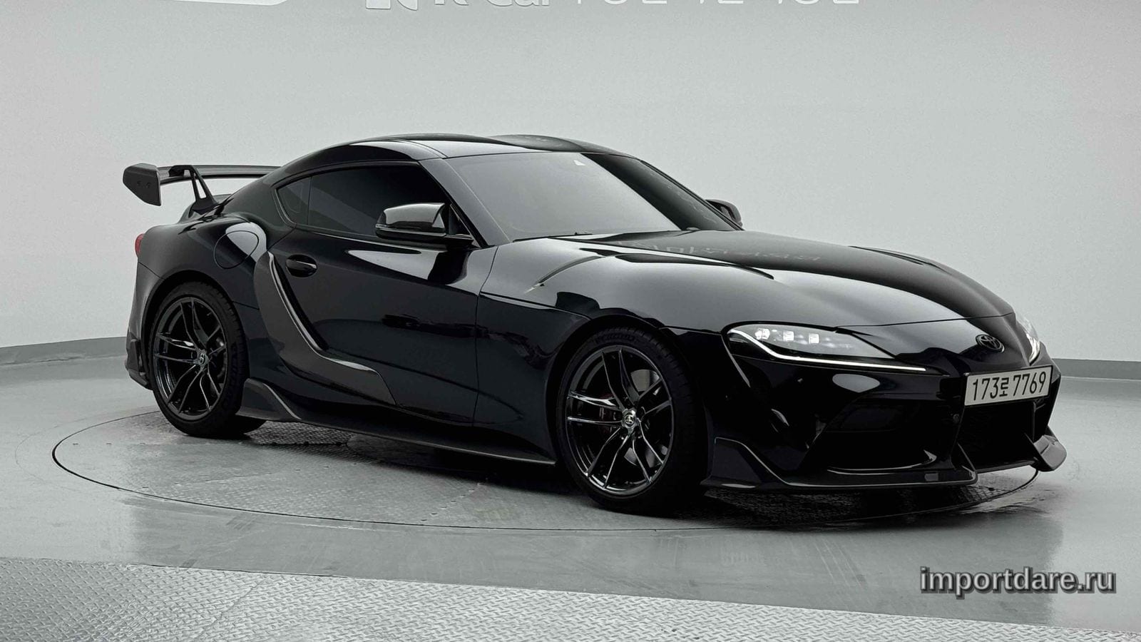 Toyota Supra сзади