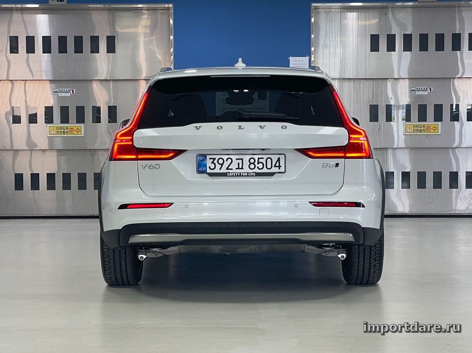 Volvo V60 Cross Country интерьер