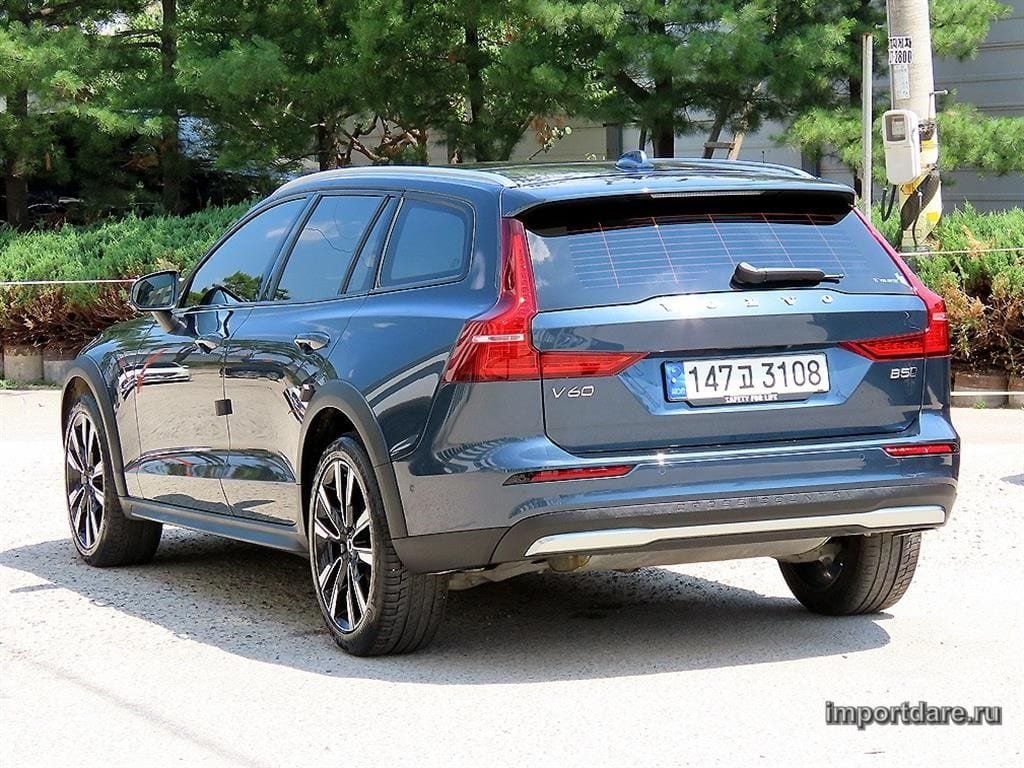 VOLVO V60 CROSS COUNTRY 2022 — 32 592 км, Корея — под ключ — фото 2